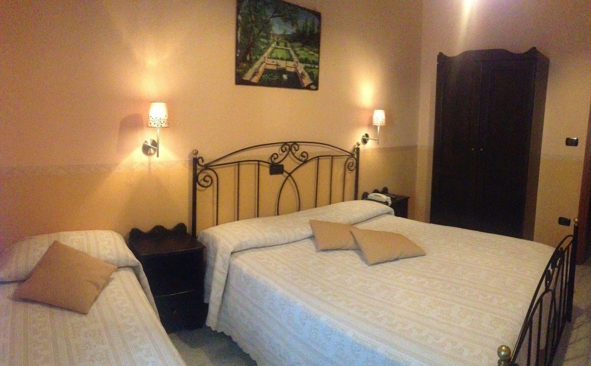 Hotel Degli Amici Pompei Dış mekan fotoğraf