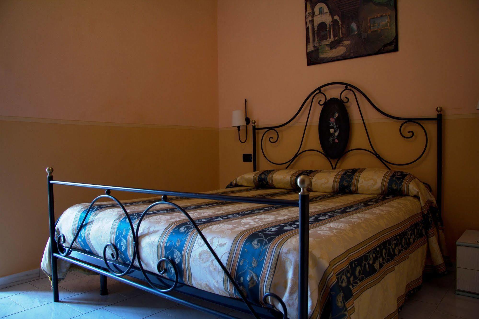 Hotel Degli Amici Pompei Dış mekan fotoğraf